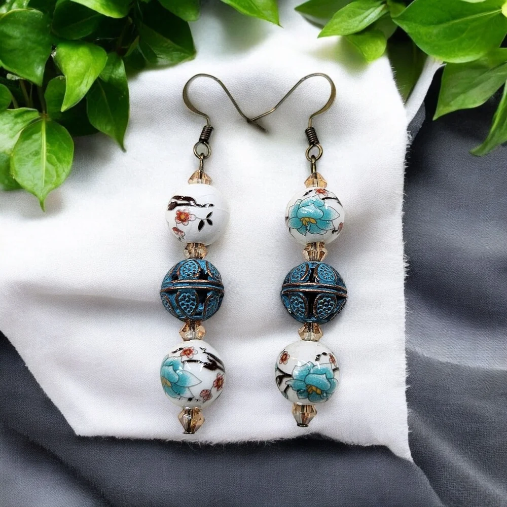 Hand Crafted Rustic Style Earrings - Picture 3 of 8